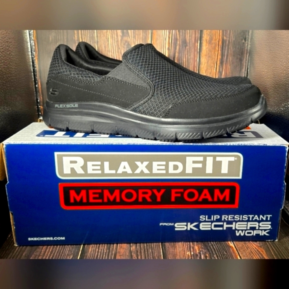 LIKE NEW Men's Skechers Safety Work Shoes Size 11. Worn Once Smoke Free/ PF